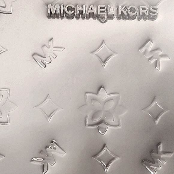 Michael Kors Jet Set Travel Wristlet Clutch in Foil Silver - Picture 2 of 16